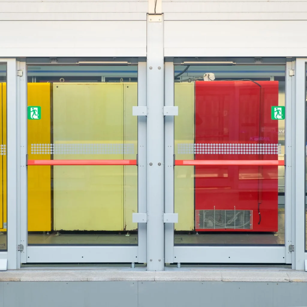 Automatic vs. Manual Commercial Doors