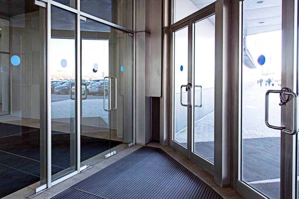 When to Choose Manual Doors